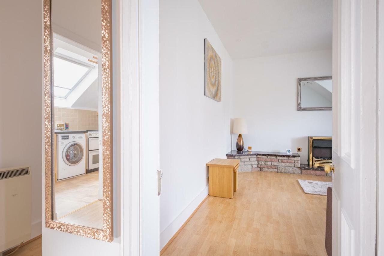 2 Bedroom Apt At Sensational Stay Serviced Accommodation Aberdeen - Clifton Road Экстерьер фото